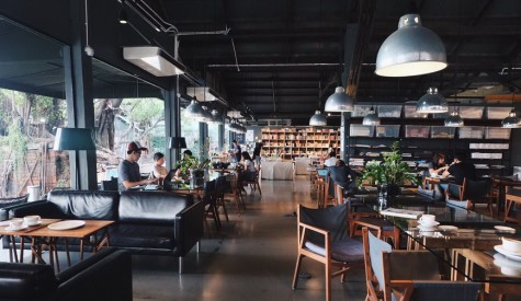 Candide Books & Cafe คลองสาน