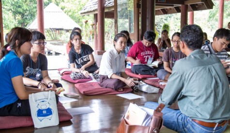ค่ายวิจารณ์วรรณกรรม รายการข่าวผู้เยาว์